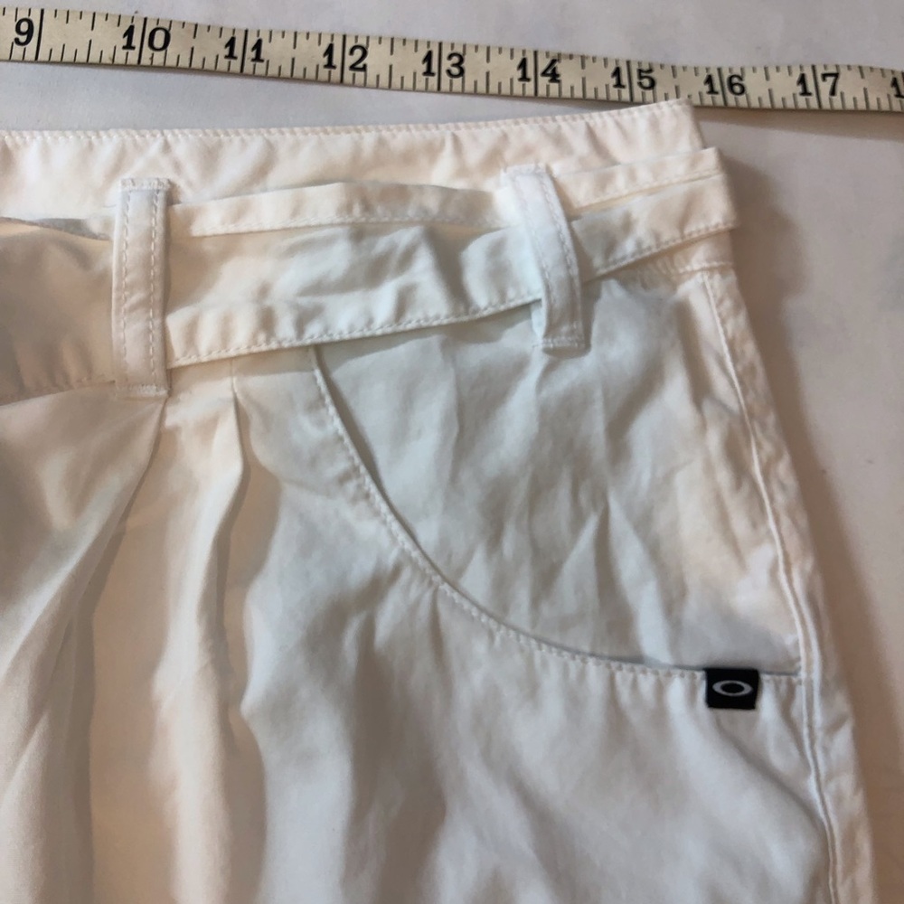 Oakley White Cuffed Shorts - Picture 12 of 16